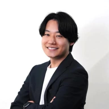 初岡 賢也